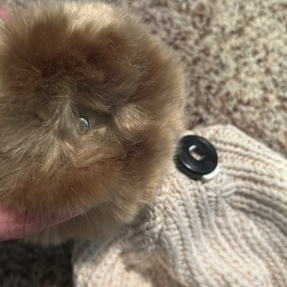 🥰HOST PICK🥰 NWOT love your melon beanie with detachable pom - Picture 4 of 4